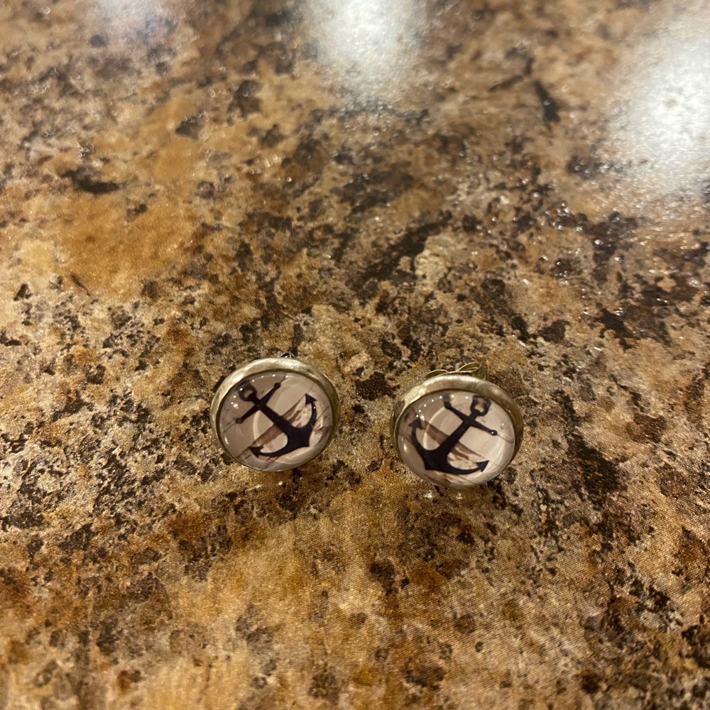 Glass anchor earrings